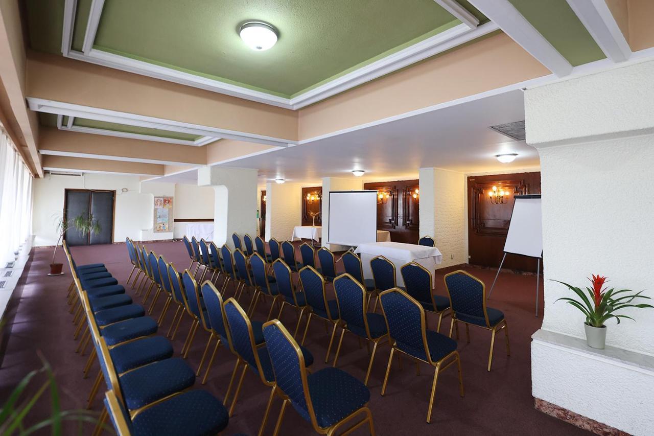 Hotel Moldova